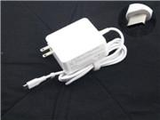 20.3V3A, UNIVERSAL 20.3V3A ラップトップACアダプター UN20.3V3A61W-Type-C-A610C